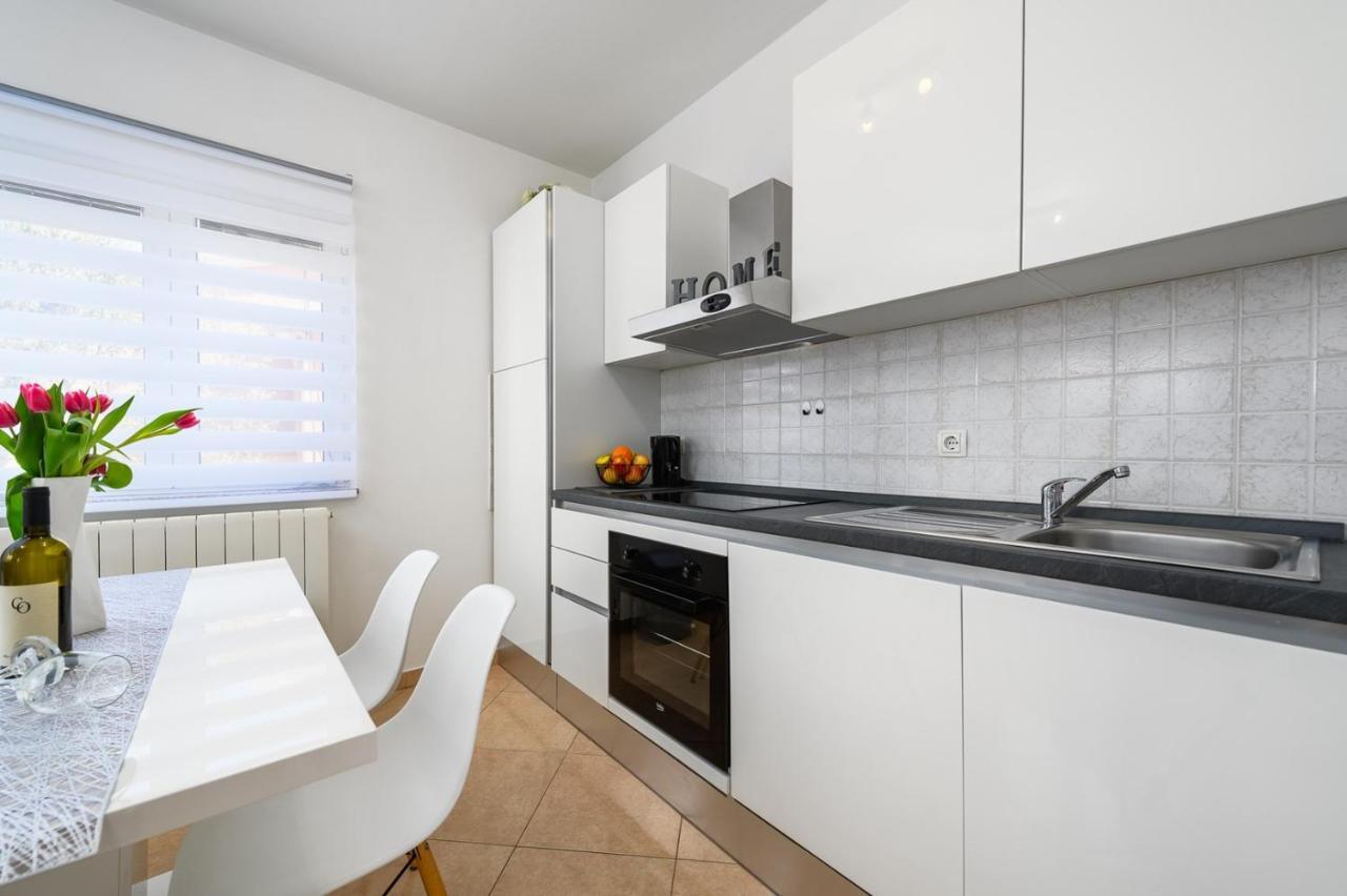 Murine Bozica House With Apartments מראה חיצוני תמונה