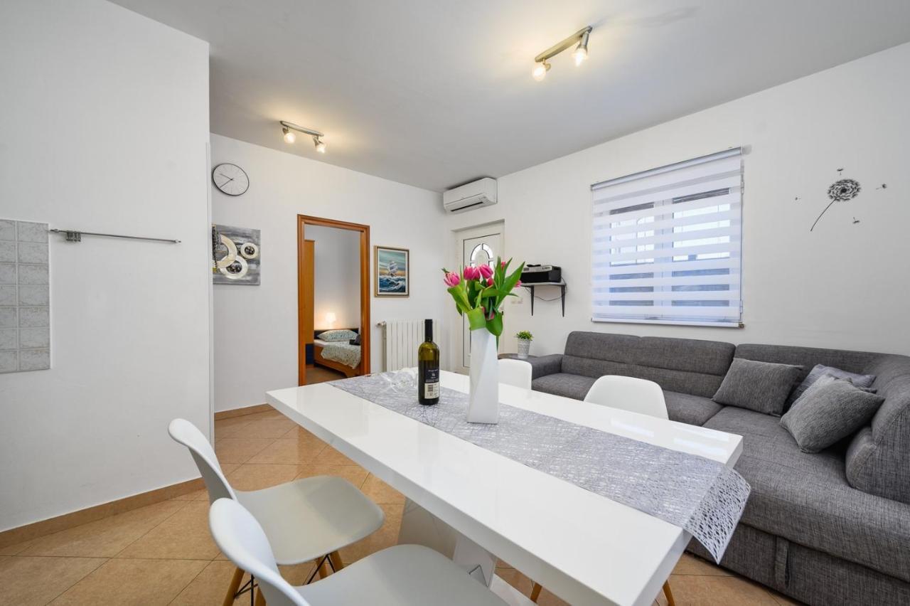 Murine Bozica House With Apartments מראה חיצוני תמונה